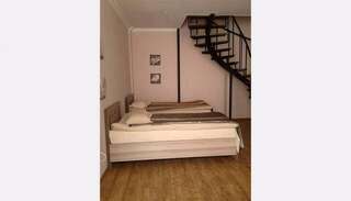 Хостелы ASU HOSTEL TBILISI Тбилиси Четырехместный номер "Комфорт"-4