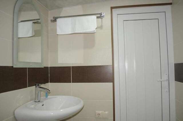 Хостелы ASU HOSTEL TBILISI Тбилиси-20